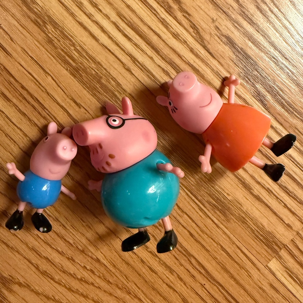 Peppa Pig Family Figures - NO PEPPA